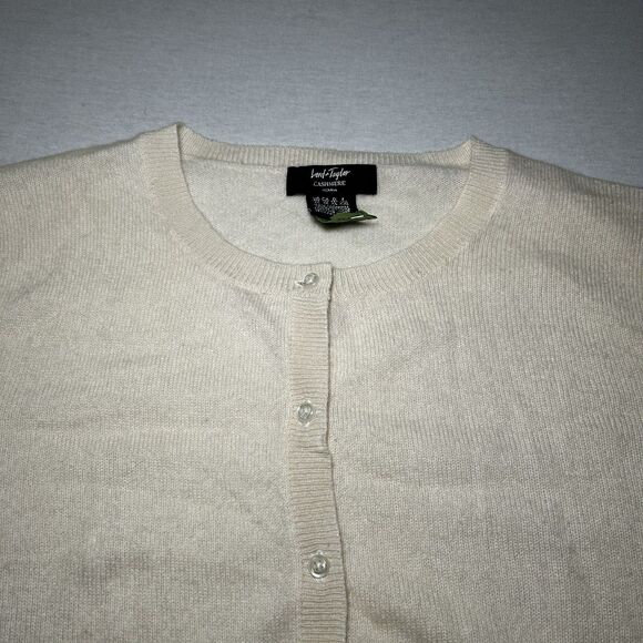 Lord & Taylor 100% cashmere cardigan sweater in an ivory Women's 1X, Granny - Picture 3 of 6